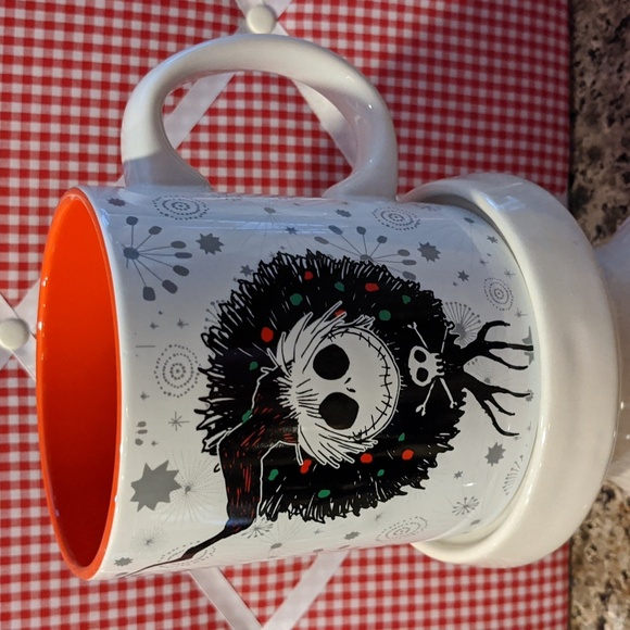 Santa Jack Wreath Mug 20 oz Nightmare Before Christmas Disney Haunted Mansion - Picture 1 of 4